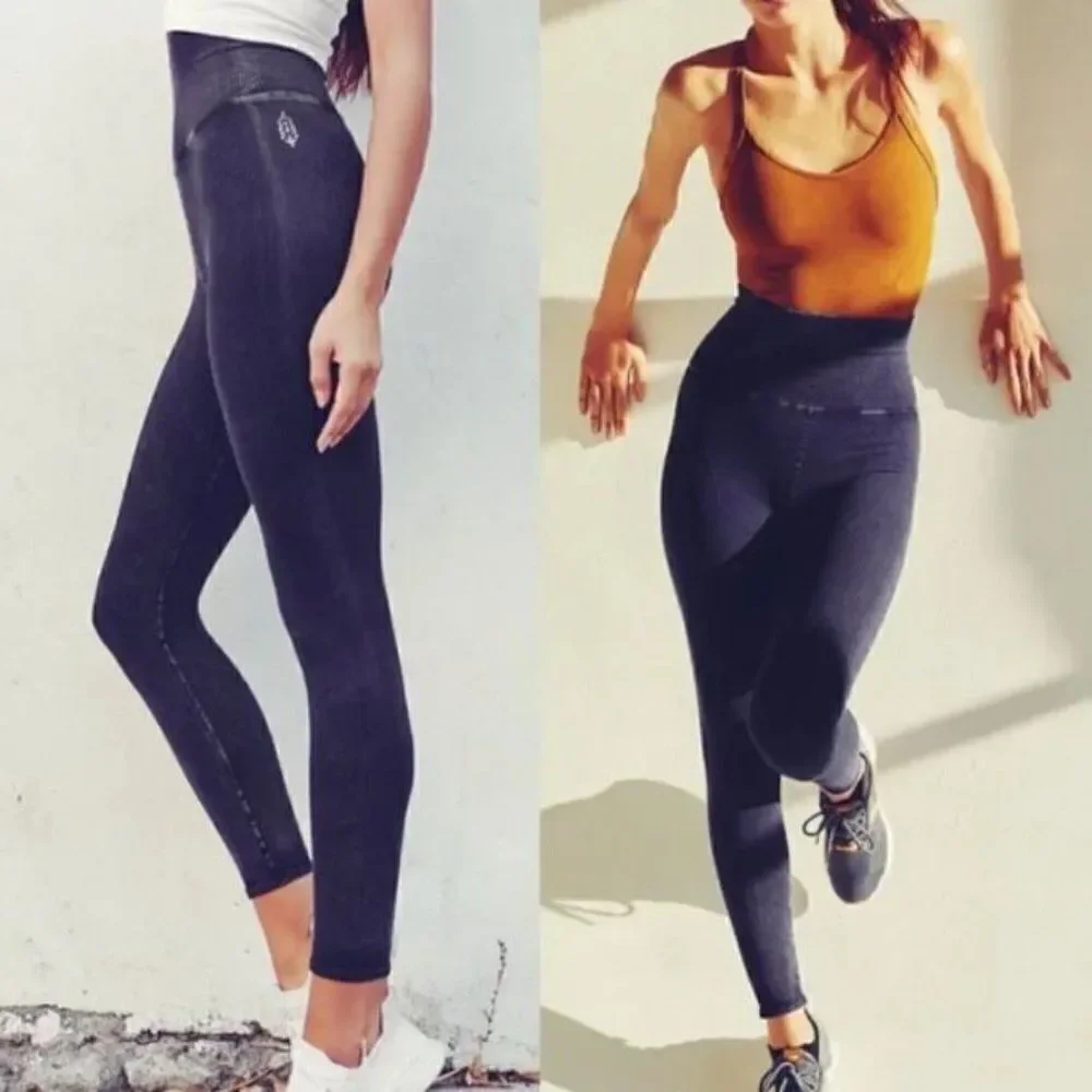NWOT Free People Ultra High Rise Happiness Runs Leggings-Vintage Deepest Navy